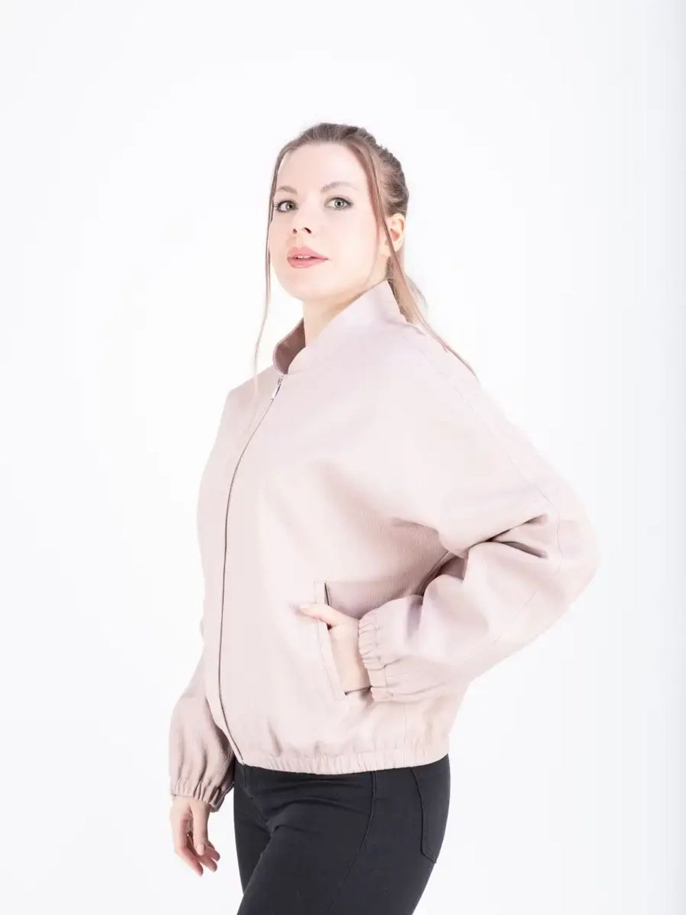 Куртка женская из натуральной кожи