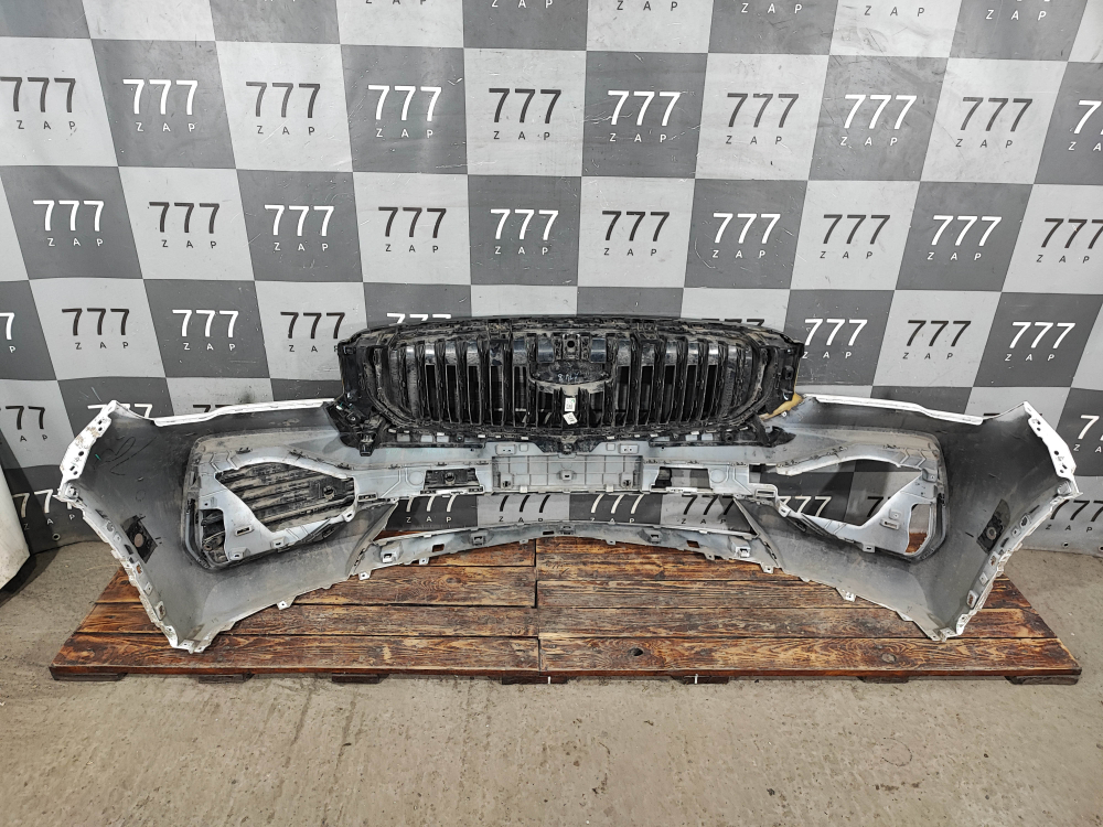 Бампер передний + решетка радиатора Geely Monjaro 21-нв Б/У Оригинал 6010173200