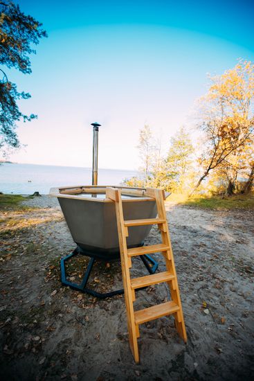 Банный чан 6-8 человек на подставке