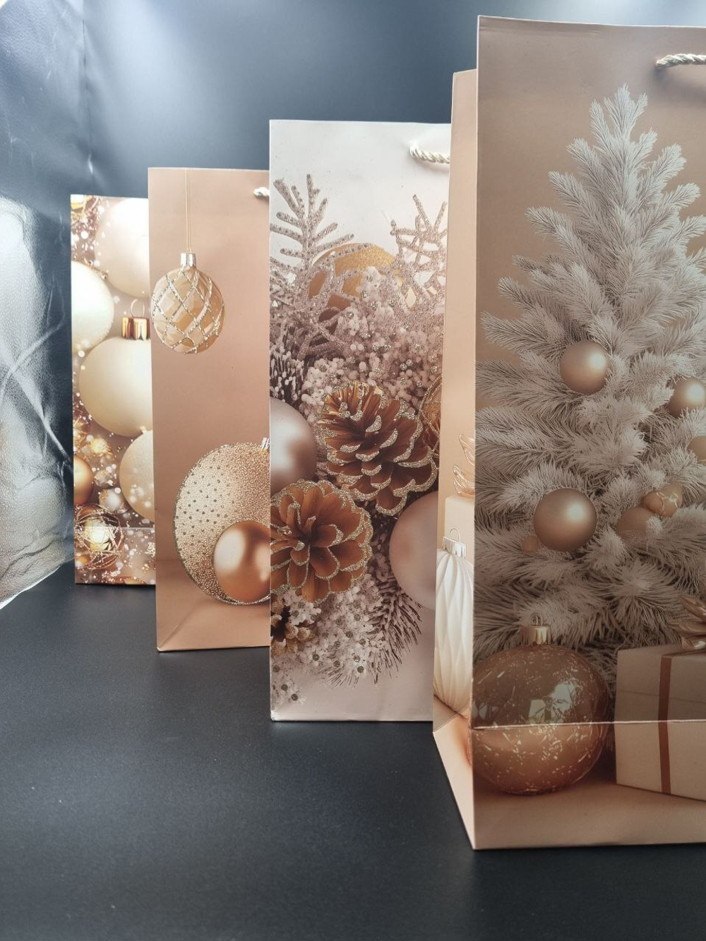 Пакет подарочный новогодний 30*12*40 МС-7705 МИКС4 бумага КНР