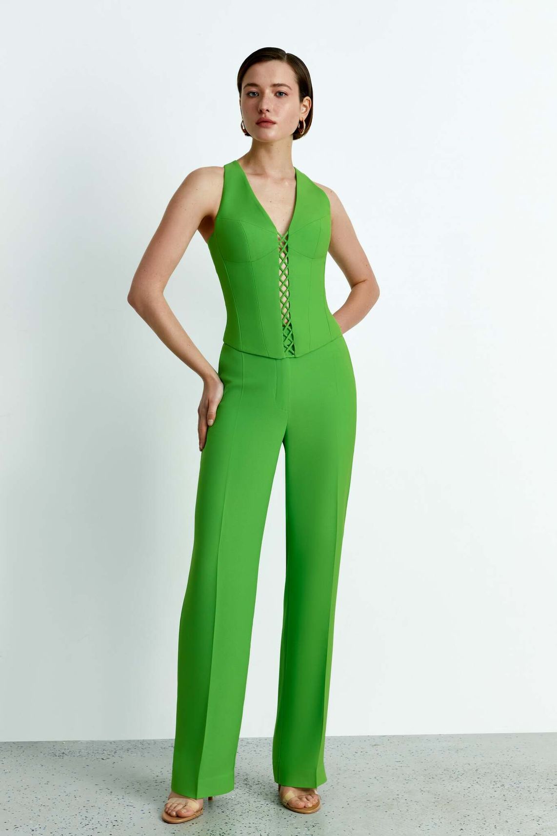 Брюки прямого кроя из крепа