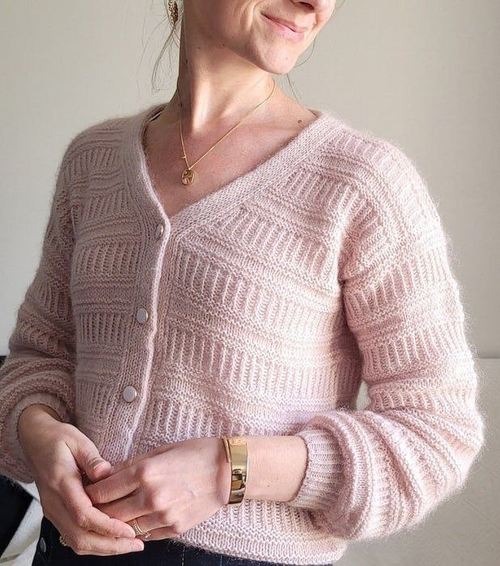 Описание по вязанию кардигана спицами "Kawa"