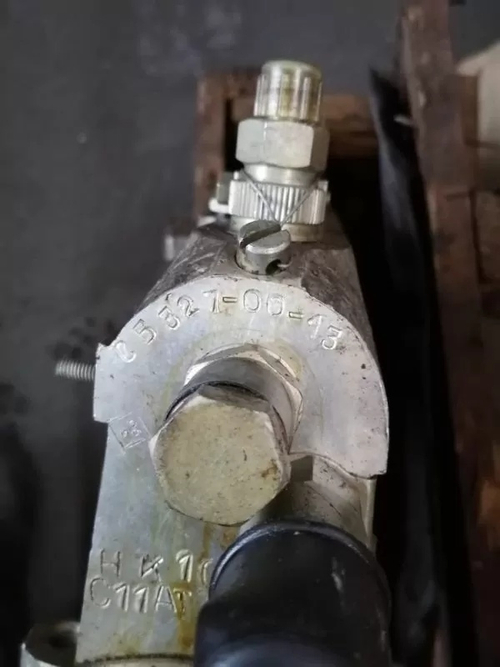 Насос топливный 327-00-13