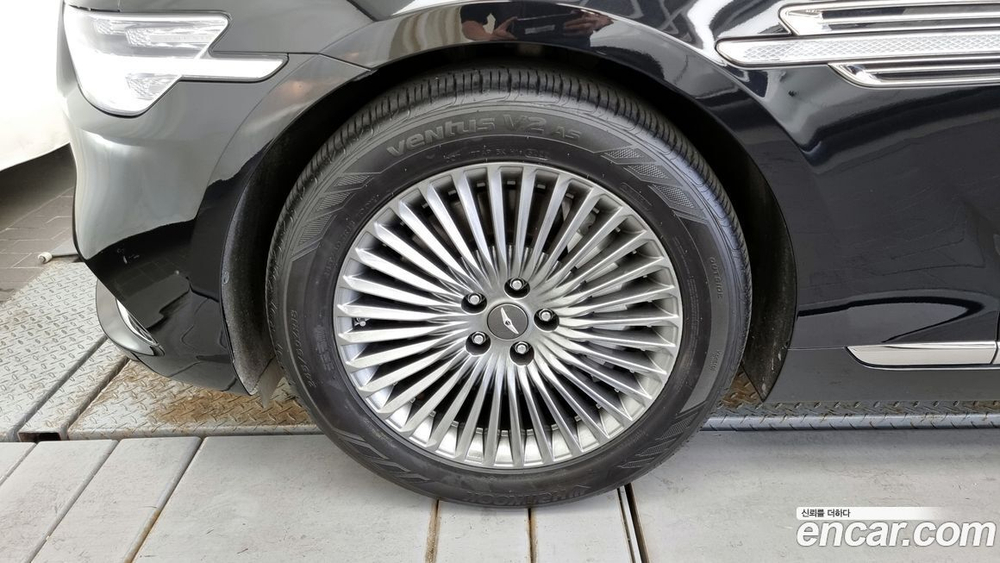 Genesis G90 3.8 (03.2020)