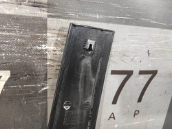 Накладка двери задней правой Kia Carnival 4 (KA4) 20-нв Б/У Оригинал 83260R0000