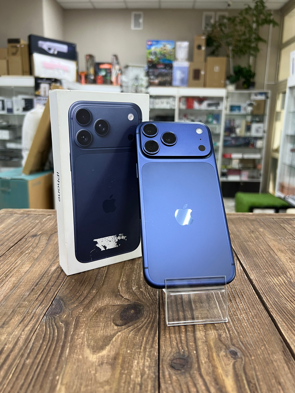 Б/У iPhone 17 Pro Max 256Gb Deep Blue