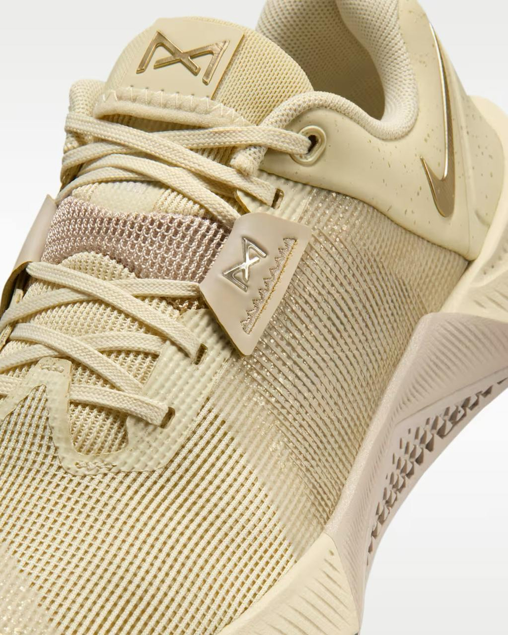 Кроссовки женские Nike Metcon 10 SE (Бежевые)