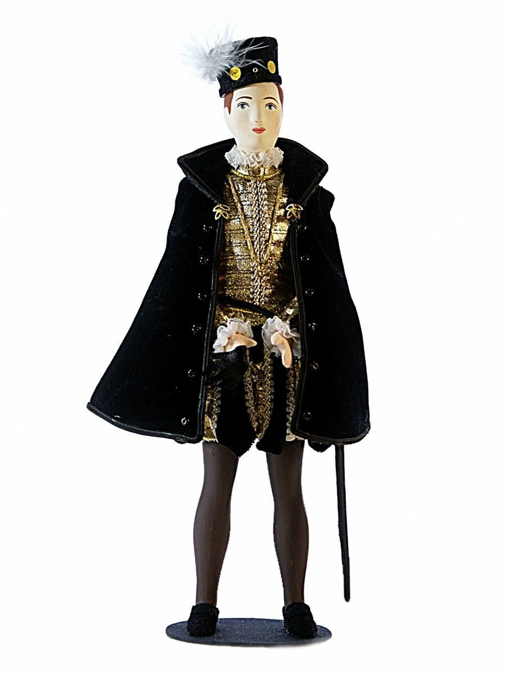 Кукла фарфоровая в немецком придворном костюме