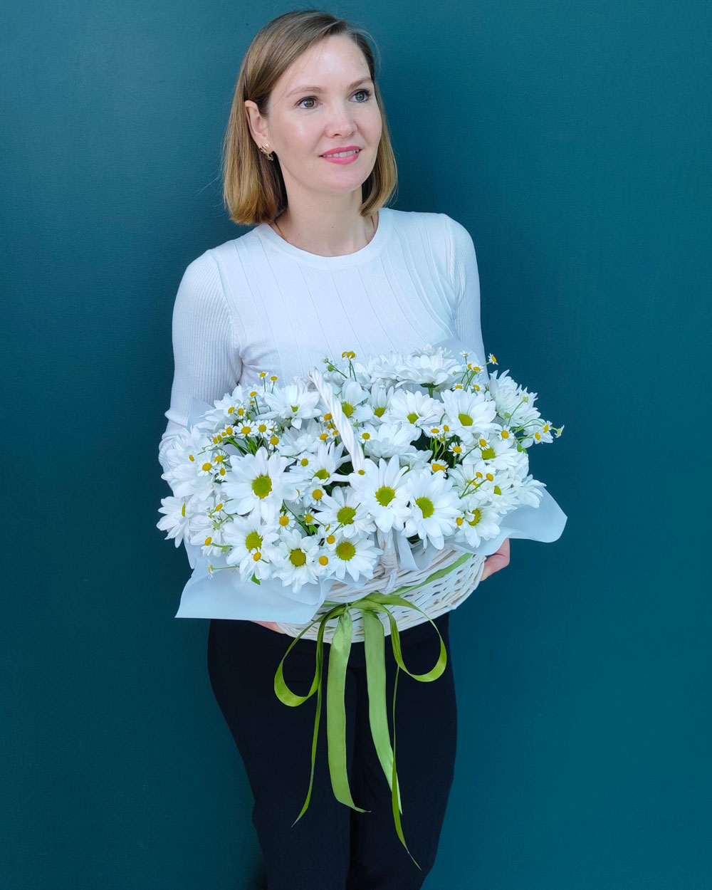 Корзина с цветами(00489)