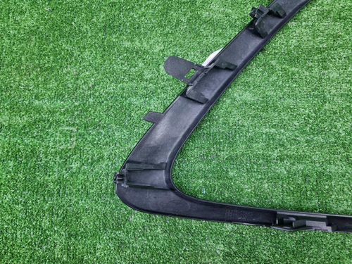 Накладка переднего бампера Toyota Camry xv70 20-нв