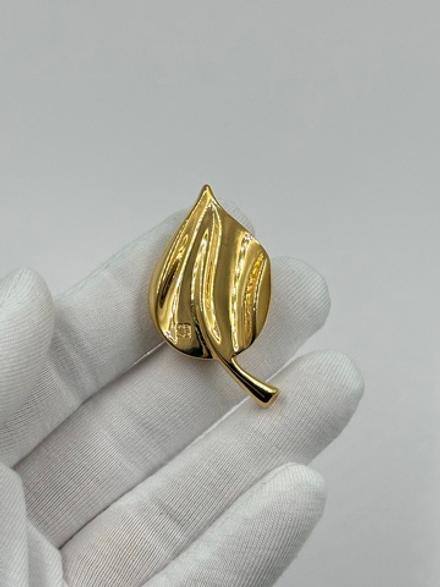 Брошь Листик Givenchy