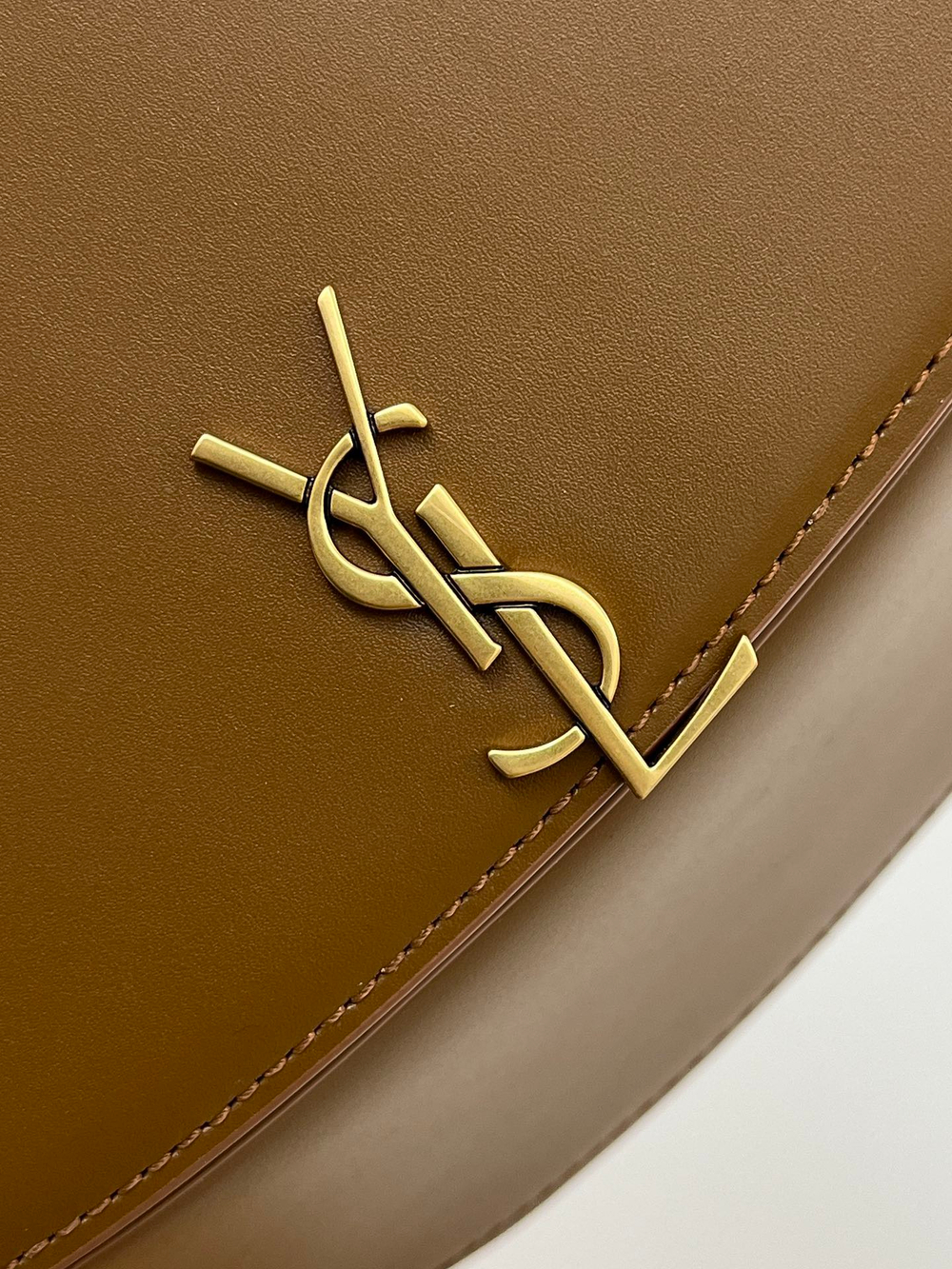 VOLTAIRE TOP HANDLE IN BOX