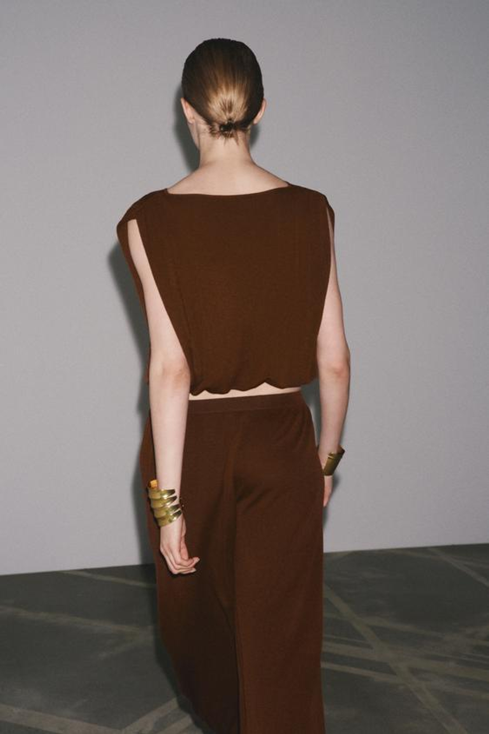 ZARA ТРИКОТАЖНЫЕ БРЮКИ СО СБОРКАМИ, ШОКОЛАДНЫЙ