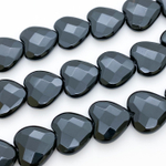 Халцедон черный (тонирован), сердце с огранкой, размер около 15-16 мм, цена за 6 шт (1/4 нити)