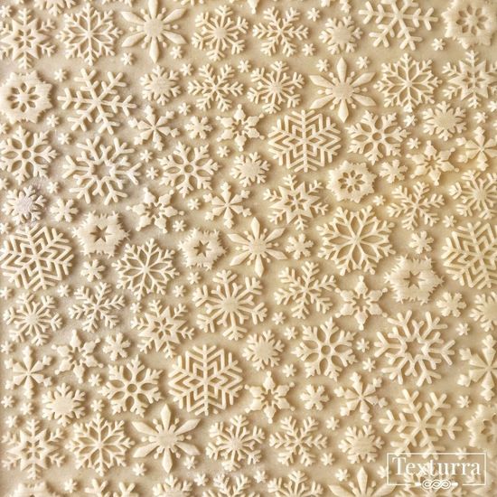 Скалка с узором Снежинки