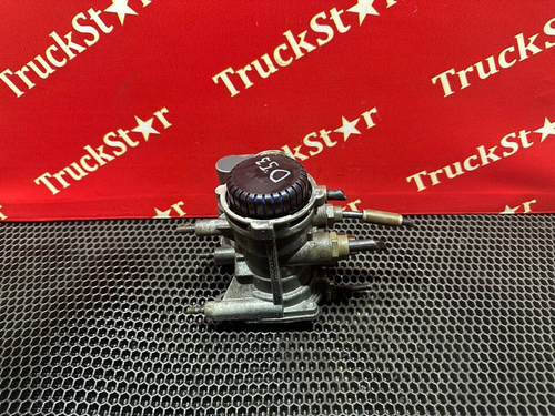 Кран управления тормозами прицепа