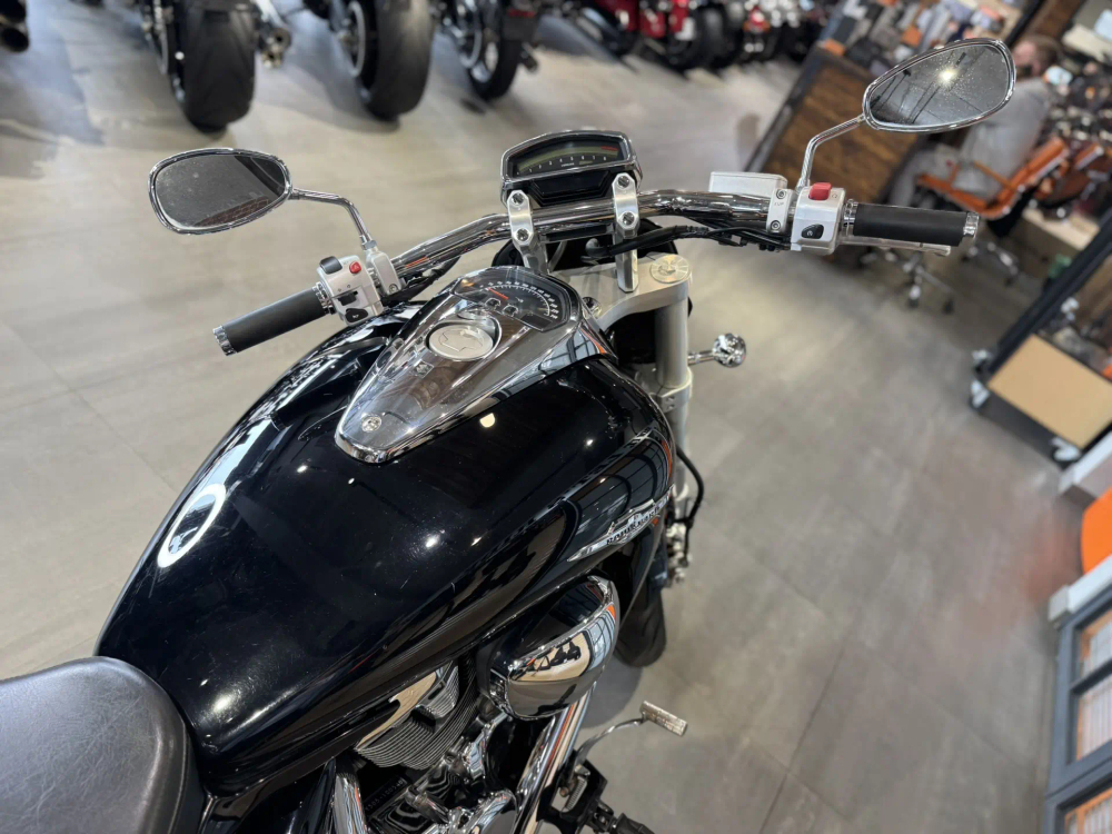 Suzuki Boulevard M109R