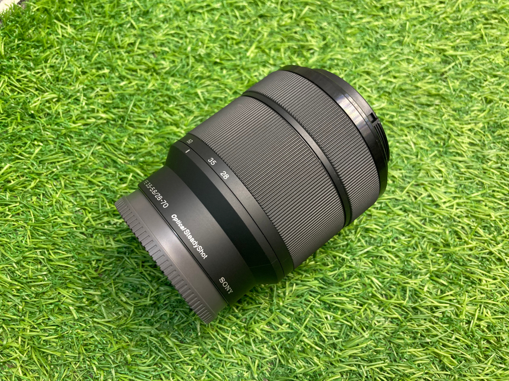 Sony 28-70mm 3.5-5.6 OSS