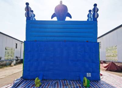 Коммерческий надувной батут с горкой «В гостях у моря» 10*5*5 м.