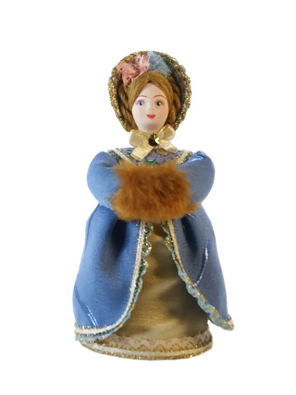 Кукла фарфоровая Барышня в капоре и шубке 19 века