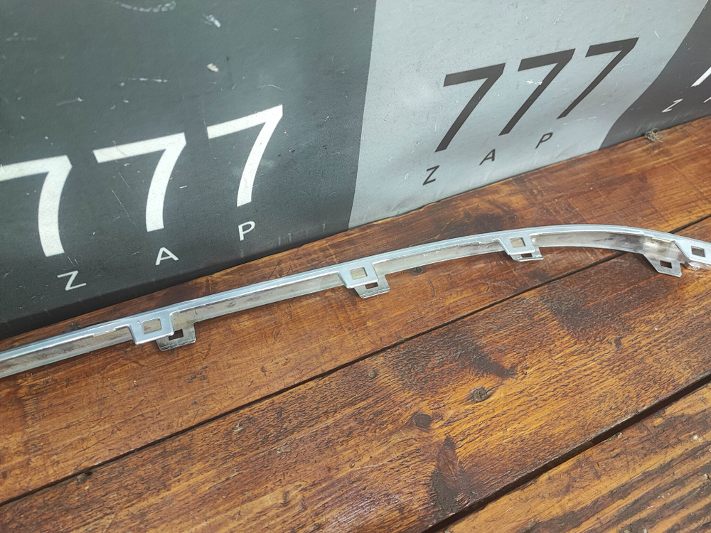 Молдинг переднего бампера Volkswagen Touareg 2 14-18 Б/У Оригинал 7P6853245