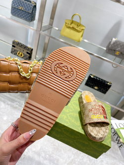 Gucci Slides