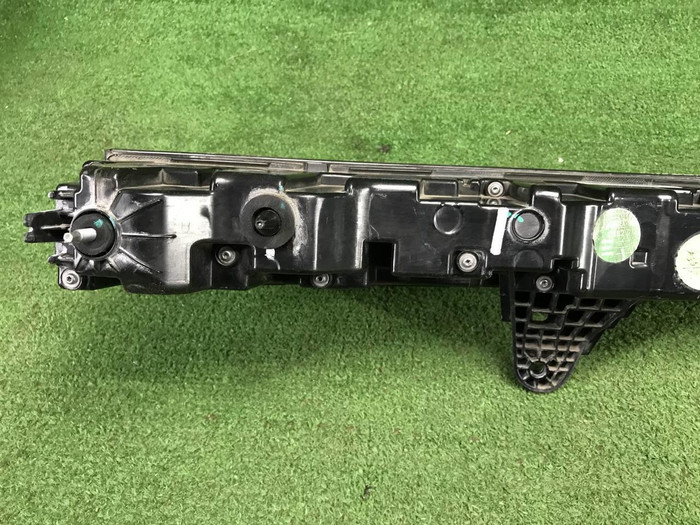 Фонарь крышки багажника Lixiang L9 (2022-н.в.)