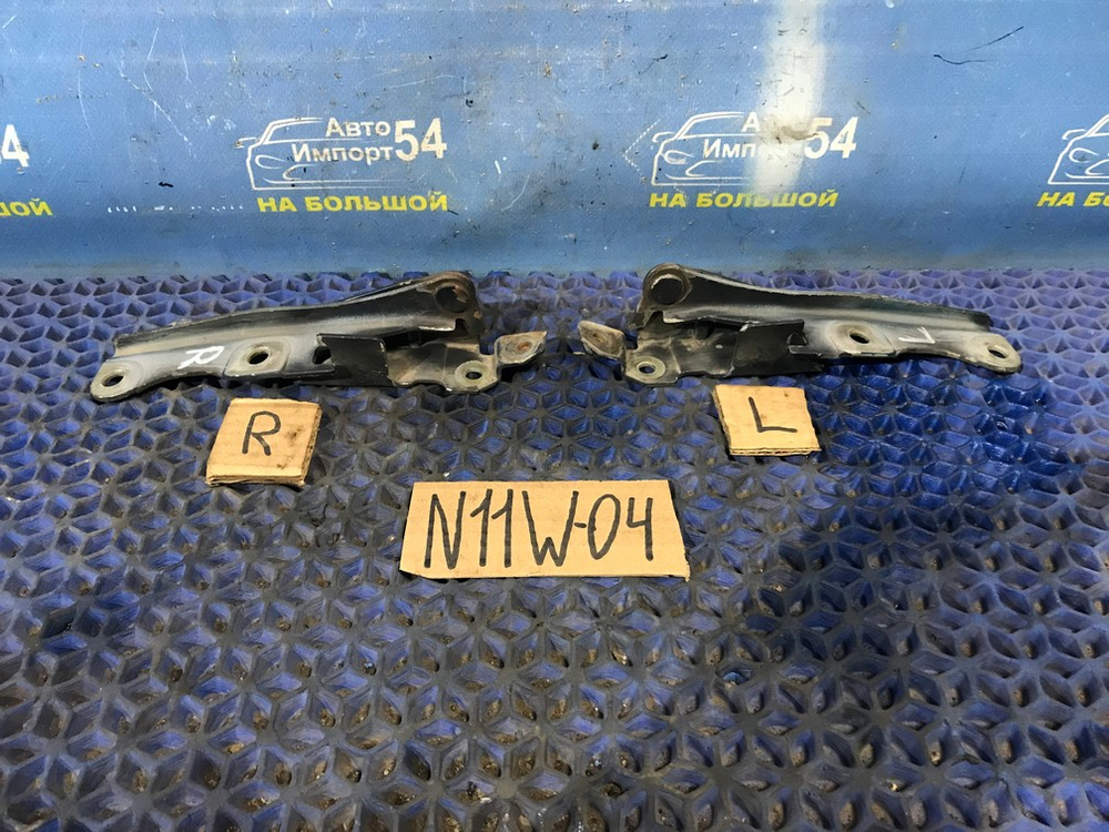 Петля капота правая MITSUBISHI RVR 1996