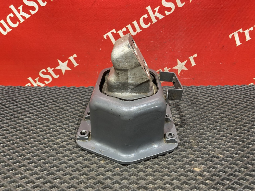 Подушка двигателя задняя 2018г