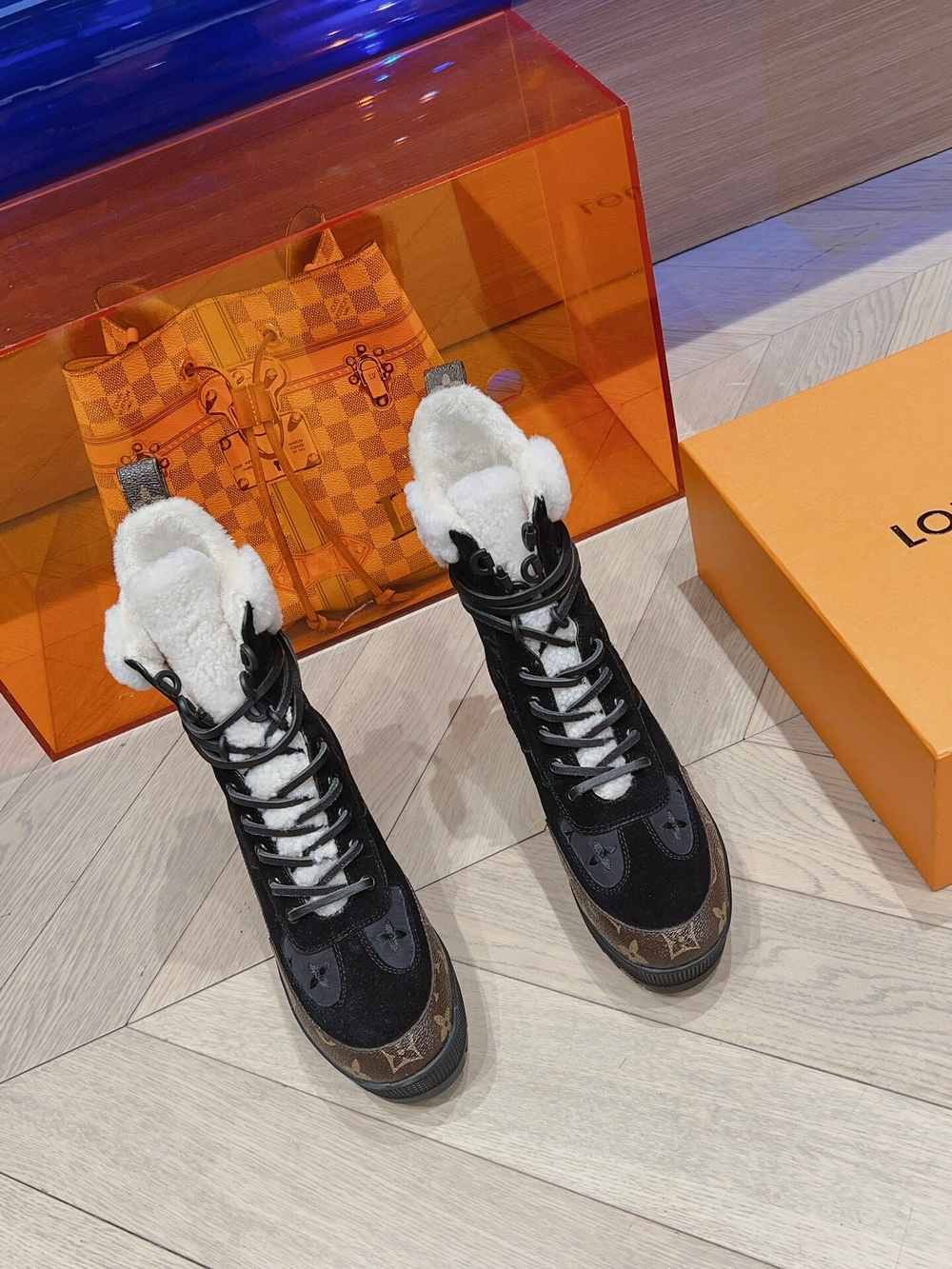 Louis Vuitton Laureate Desert Boot