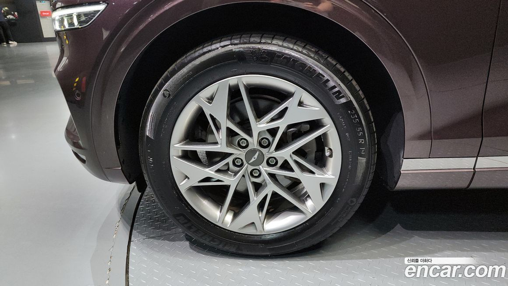Genesis GV70 2.5T Бензин 2WD (07.2021)