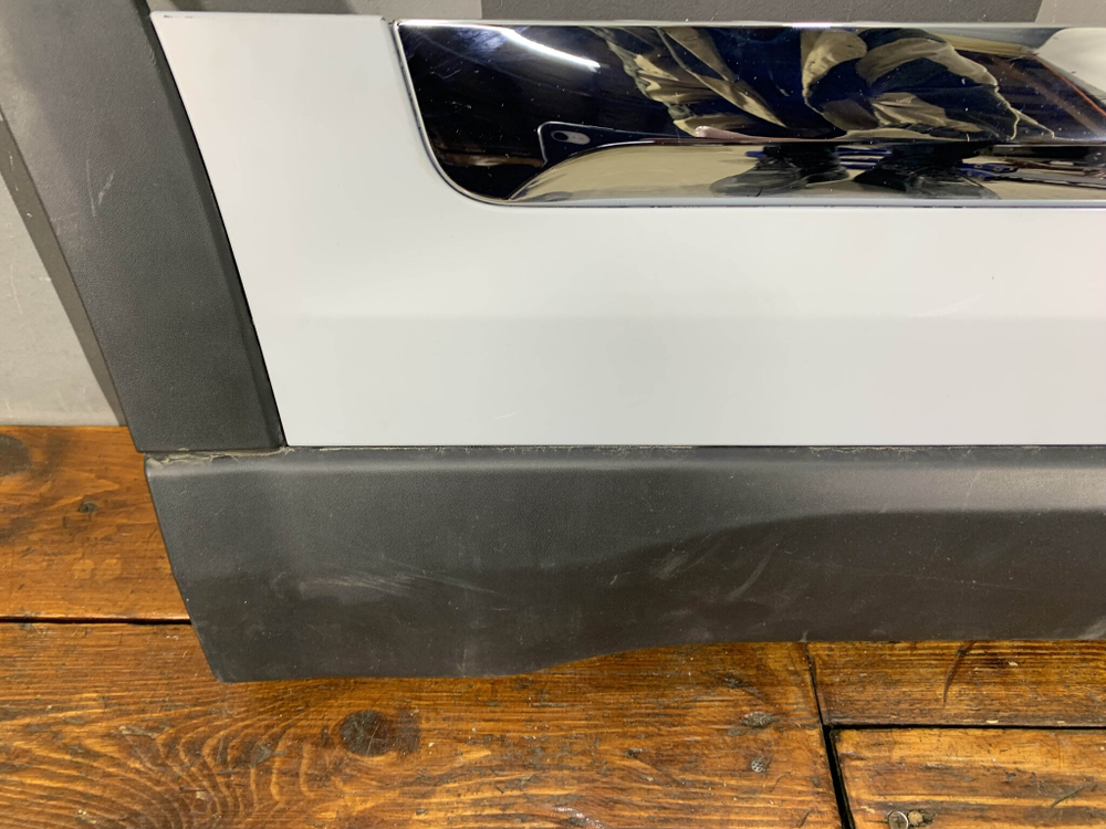 Накладка двери задней правой Chery Tiggo 8 Pro 21-нв Б/У Оригинал 609000054AA