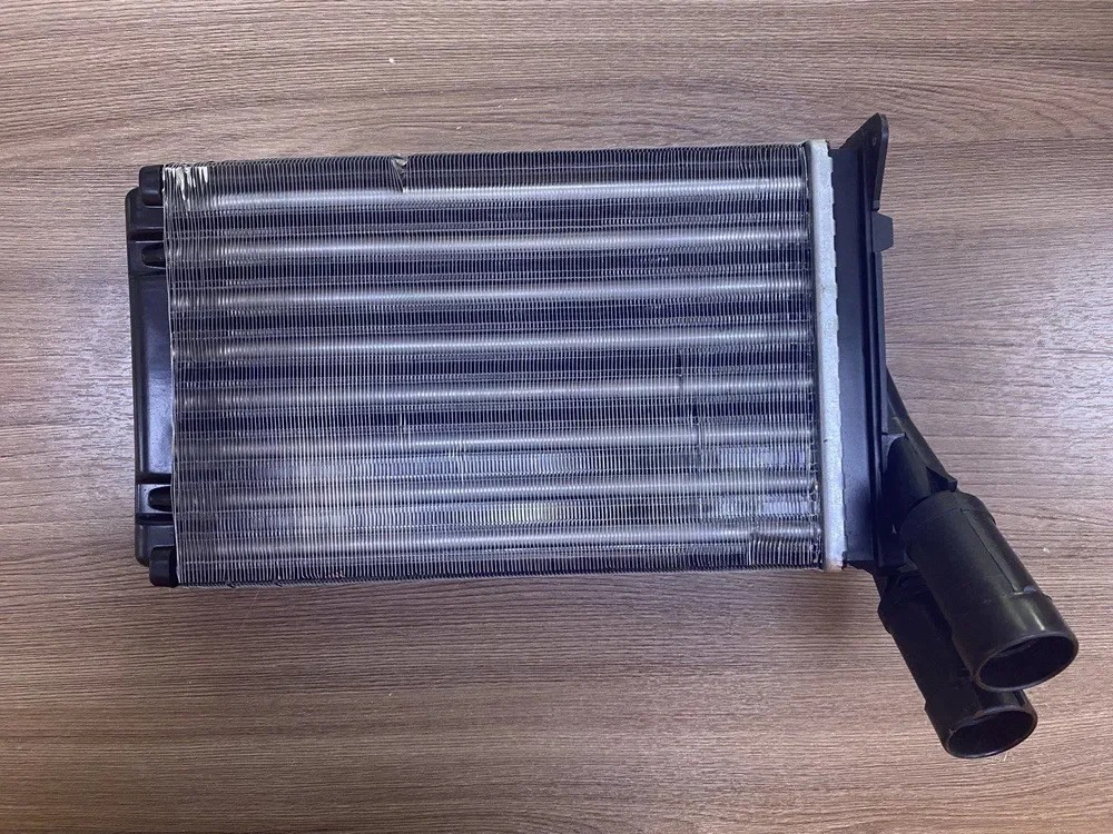 Радиатор отопителя Dong Feng H30