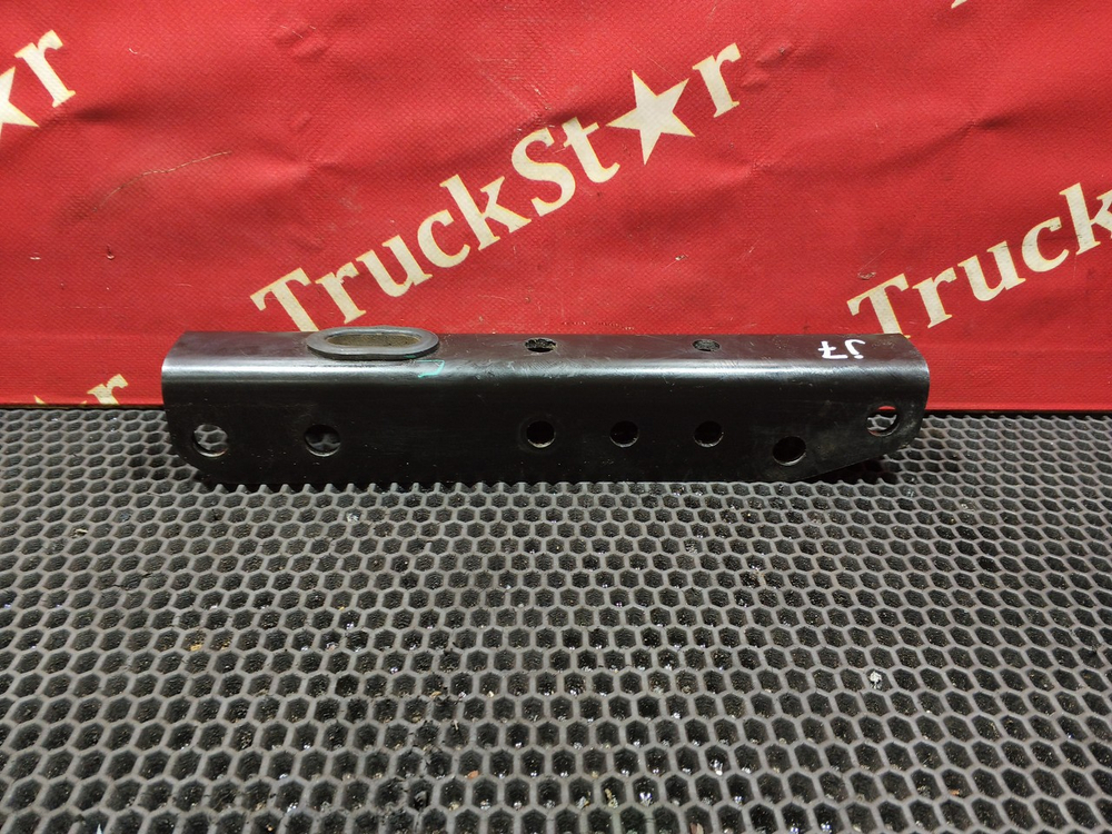 Кронштейн задней подвески кабины 2023г.