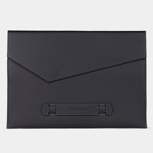 Чехол для докуметов и техники Maccase 17' из кожи теленка, черного цвета