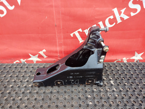 Кронштейн торсиона кабины левый 2018г.