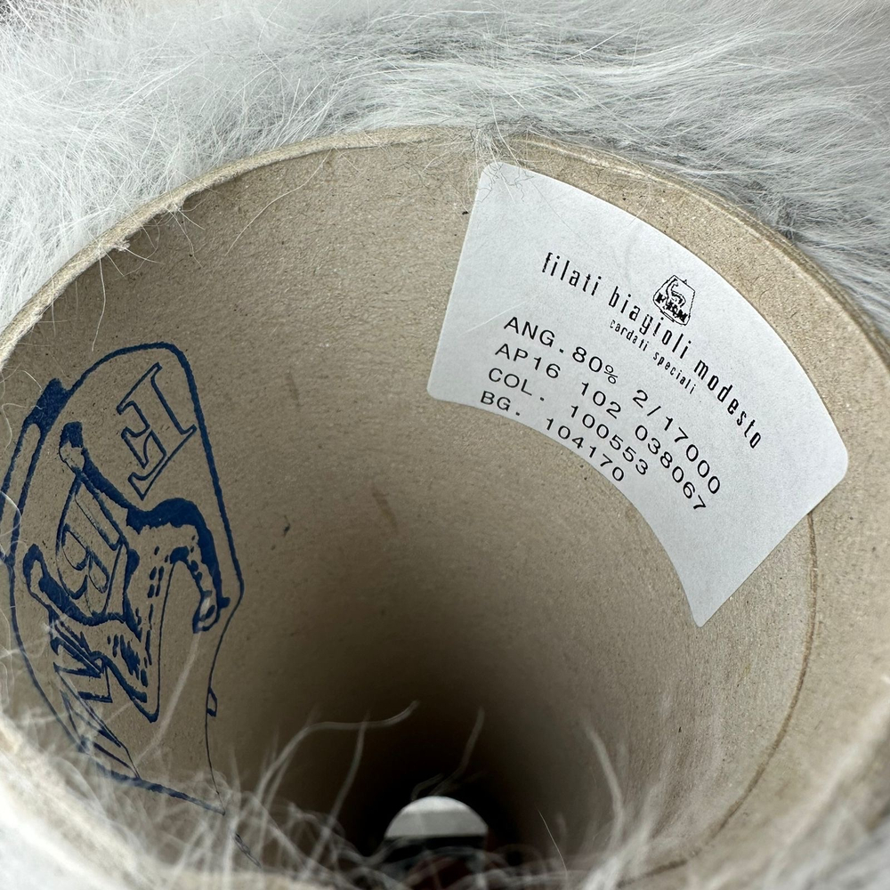 ANGORA 80 - Biagioli Modesto; 80% ангора, 20% п/а; 850м/100гр, (2/17000); col. 100553, цвет: светло-серый меланж; S702;