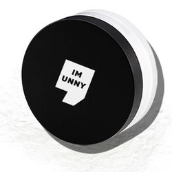 Рассыпчатая матирующая пудра IM UNNY Pore Blur Powder, 8гр