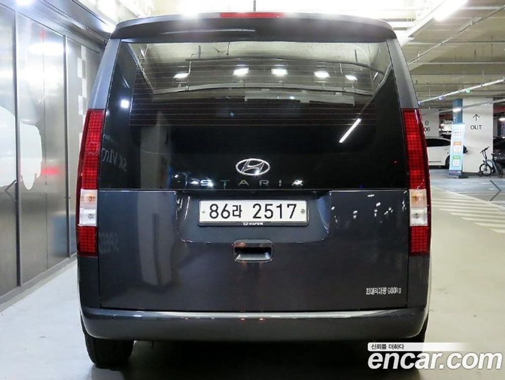 Hyundai Staria Cargo 3-х местный (09.2021)