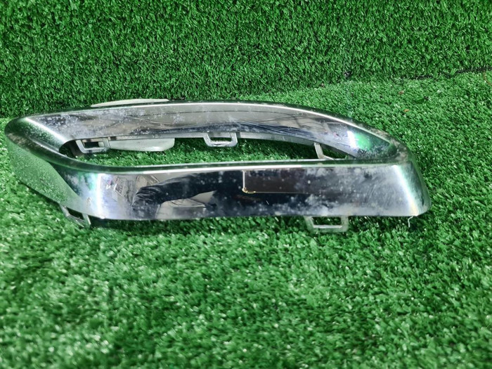 Насадка глушителя правая Mercedes C W205 (2014-2018)