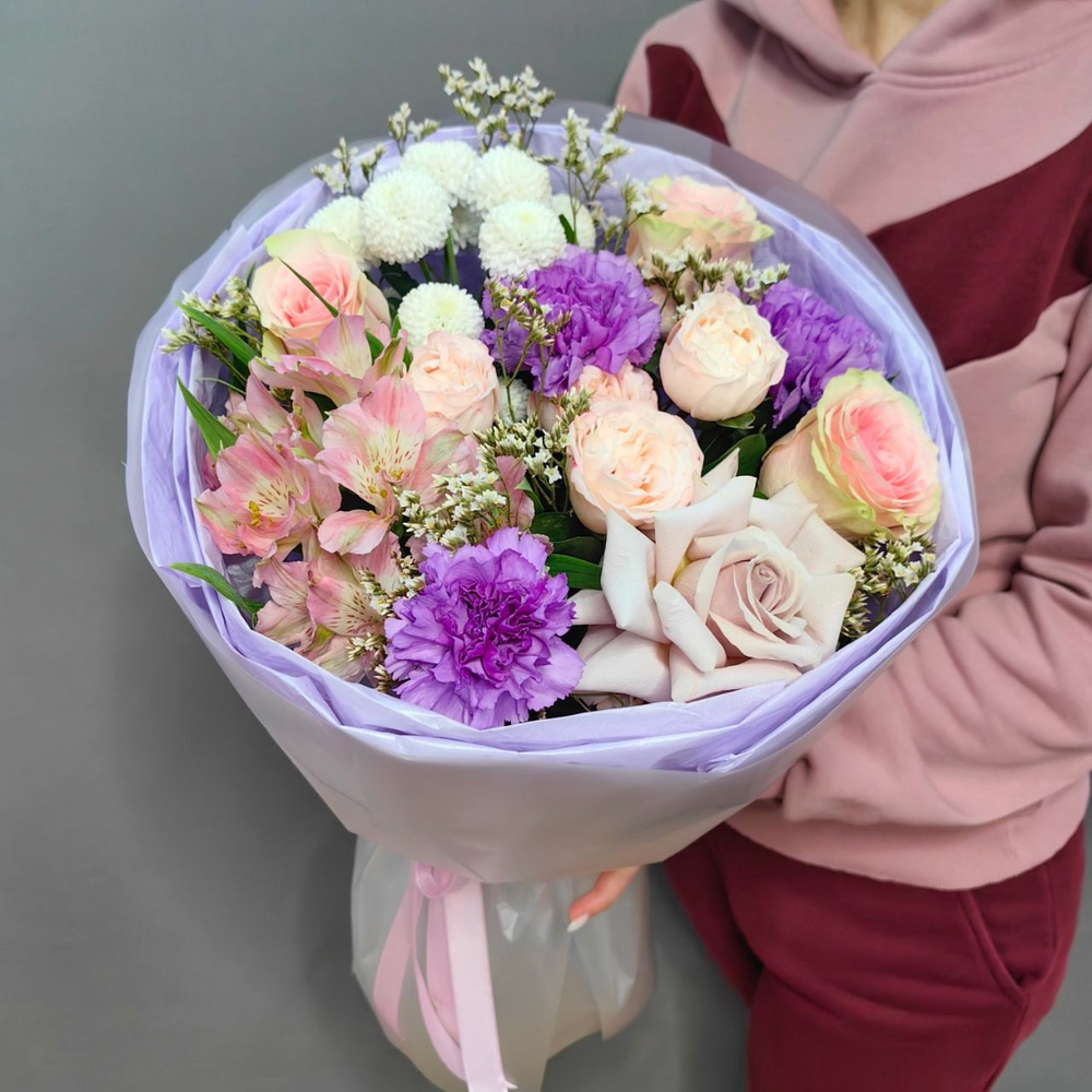 Авторский букет в сиреневой гамме