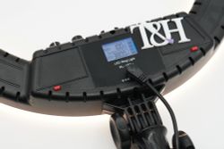 Лампа кольцевая светодиодная RL-18BII, с дисплеем, пультом и зеркалом,