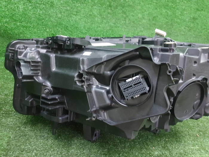 Фара правая BMW X3 G01 (2021-н.в.) LED