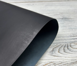 Черная натуральная кожа из Италии для портмоне для начинающих