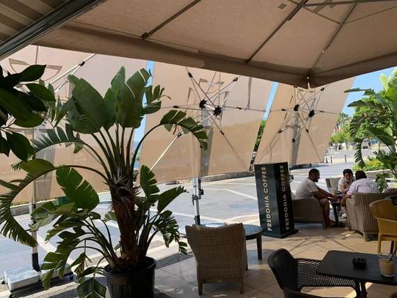 Зонт профессиональный 3х3 м Banana Plus, серебристый, бежевый