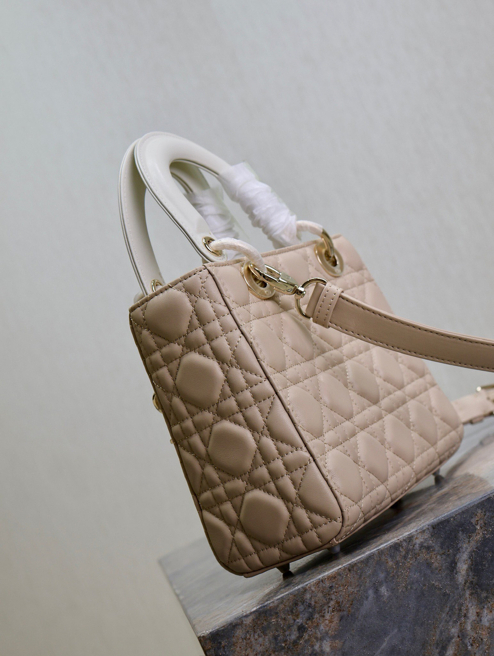 Christian Dior Lady Dior 20 cm