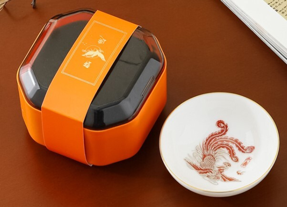 242122.2 Пиала БЕЛЫЙ НЕФРИТ "Чудесный феникс" 90мл. В ПОДАР.КЕЙСЕ, фарфор, белый