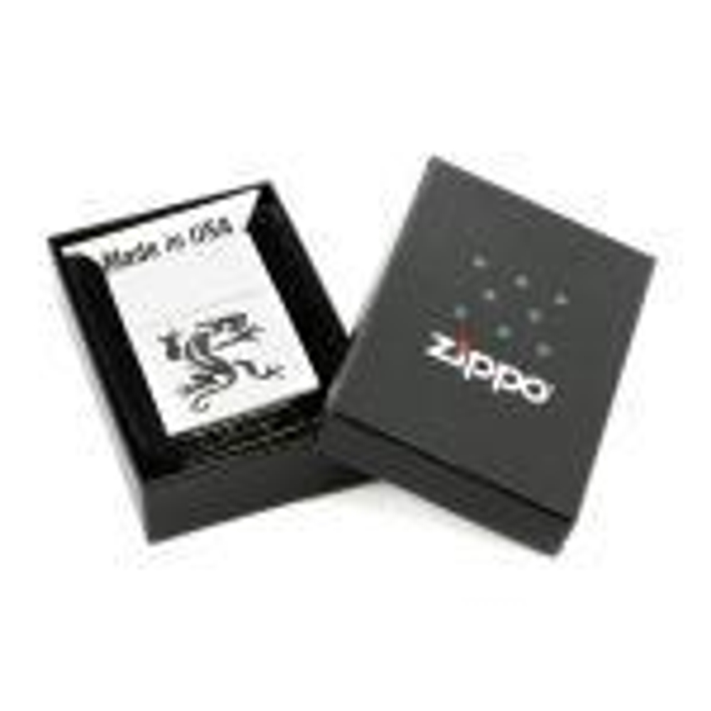 Зажигалка ZIPPO Classic  Brushed  Chrome™Изображение черной ящерицы   ZP-200Panther