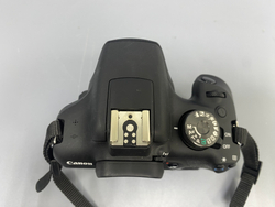 Canon 2000D Kit 18-55mm 890 кадров