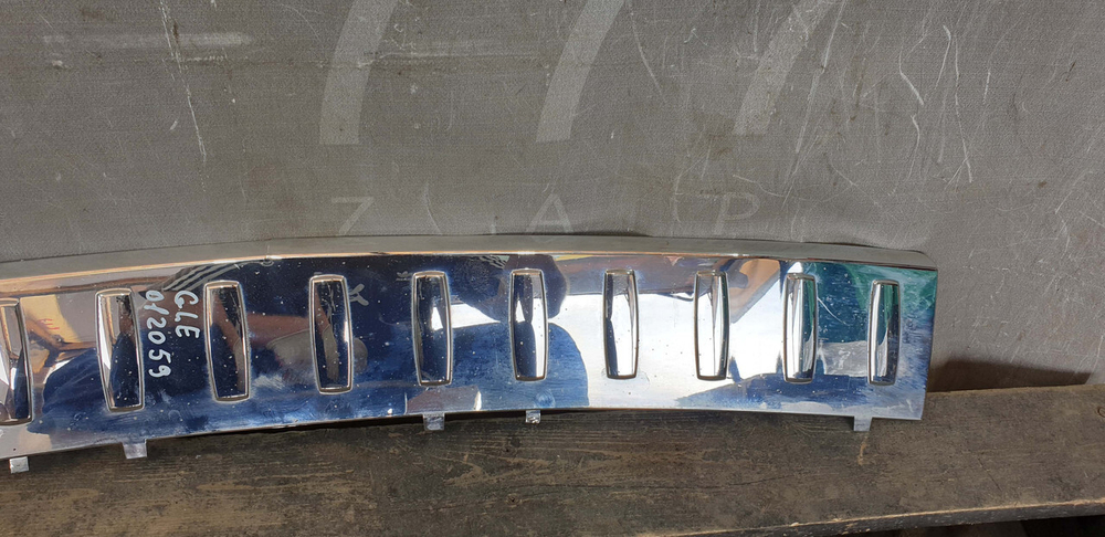 Накладка заднего бампера Mercedes GLE (W166) 11-18 Б/У Оригинал A1668853374